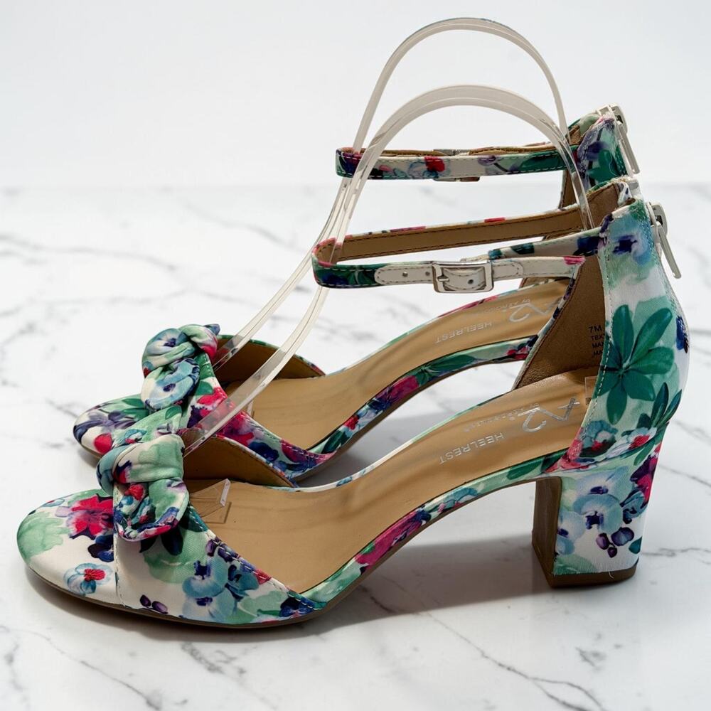 A2 by Aerosoles Bella Sandals 7M Watercolor Floral Block Heel Ankle Strap NIB - Picture 4 of 12